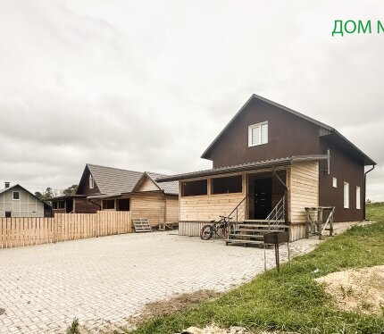 2 уютных жилых дома с земельным участком в пос.Черняховский в 40 км от Минска