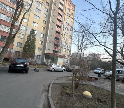 Сдается комната в двухкомнатной квартире,на длительный срок в Советском районе по ул.Некрасова,29. Комната отдельная не проходная ,сделан косметический ремонт. Есть все необходимое для жизни.