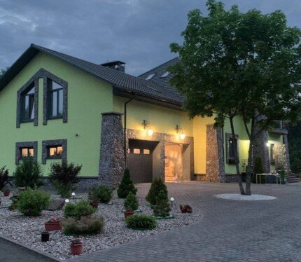 Уютный коттедж с видом на озеро