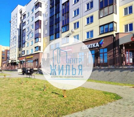 Новая 3 комнатная квартира с хорошим ремонтом, расположенная по адресу: ул. Дзержинского, 125 Б