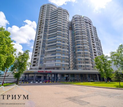 Продажа торгового помещения 168,6с2 с арендаторами. Победителей, 27