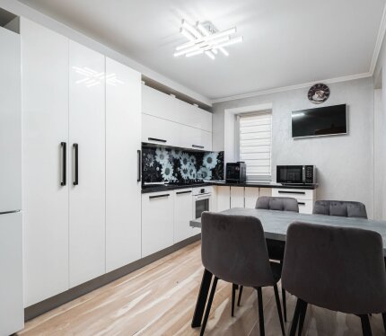 Продается двухуровневая квартира в кирпичном доме по адресу: Ждановичи, ул. Парковая,1а корп.1