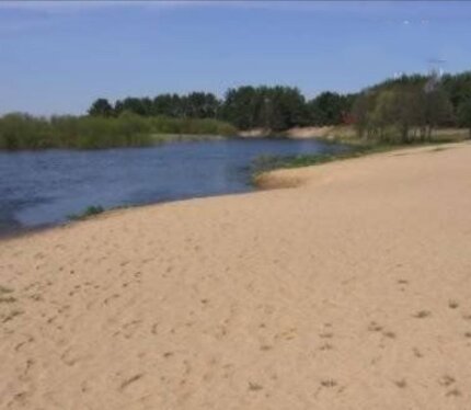 Живописное место, большая деревня, правый берег Немана