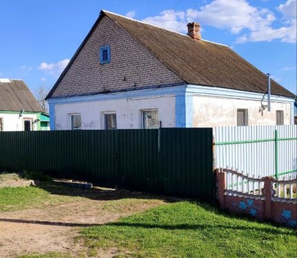 Купить дом со всеми коммуникациями, гп. Уречье