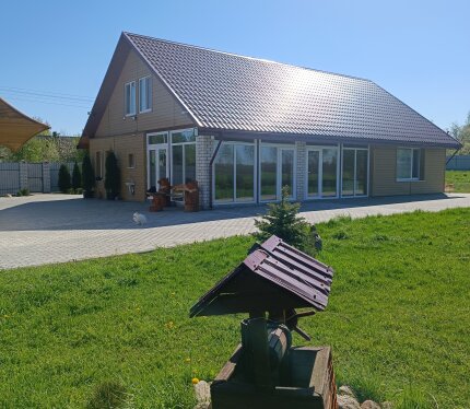 Сдается в посуточную аренду баняс комнатой отдыха,горячая купель под открытым небом,закрытая тераса ,ДОМ до 30человек.Можно для проведения мероприятий, свадьб,отдыха,селим командированных.Есть повара, ведущая.Весь пакет документов 