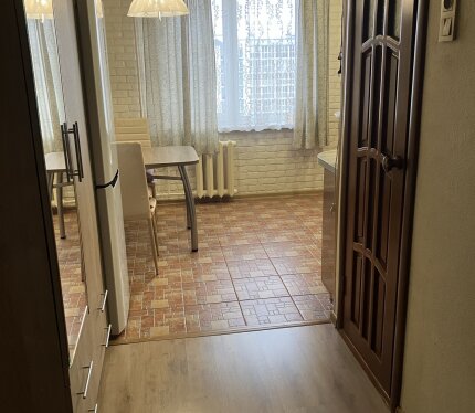 Продается 1-комнатная квартира в хорошем районе города. Звоните, обсудим любой вопрос. БОЛЬШАЯ ПРОСЬБА-РИЭЛТОРАМ НЕ БЕСПОКОИТЬ!!!