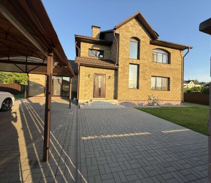 Продается коттедж 181 кв. м в лучшем направлении от Минска