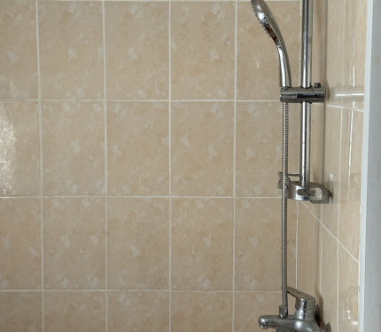 Сдаем дачу на лето. В доме есть душ , туалет , плита.