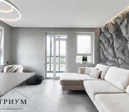 Новая 2- х. комнатная  квартира с кладовой  по ул. Нововиленская д. 45!