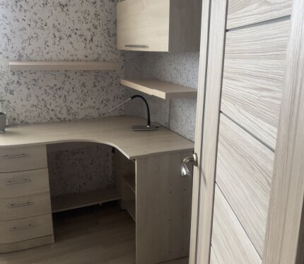 Сдается 2-х комнатная квартира со всеми удобствами!!! Звонить только после 17.00!!! Преимущественно сдать одинокой женщине!!! С животными не беспокоить!!! тел. 80291060264