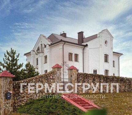 Коттедж в Сёмково, с  высокими архитектурными  и видовыми характеристиками.