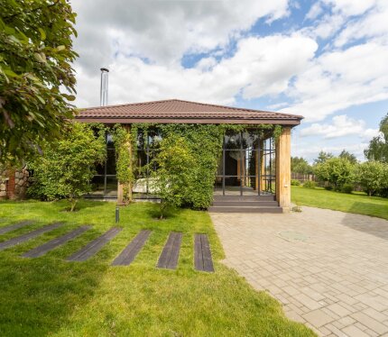 Уникальное предложение! В продаже элитная усадьба на полуострове с прямым выходом к воде