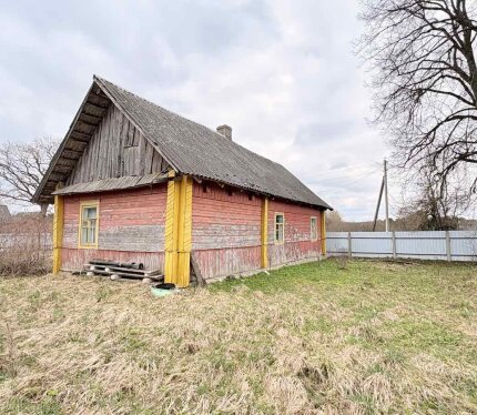 Продаётся дом в тишине. Мядельский район, д. Довжани