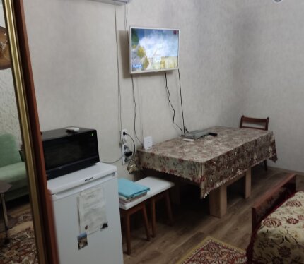 Тепло, уютно, комфортно! Все удобства. Есть другие варианты расселения. Любая форма расчета. Отчетные документы. Для увеселительных мероприятий не сдаеться!