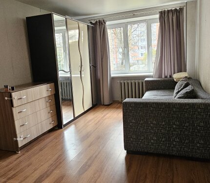 Сдам 1 комн. квартиру по Фрунзе, 63/1, напротив Зелёной Гуры.