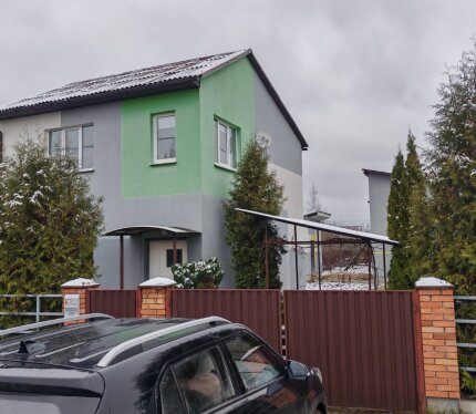 Сдам коттедж полностью мебилированный 2-этажный коттедж в центре города Осиповичи со всеми удобствами