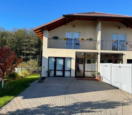 Двухуровневая 4 комн.квартира в таунхаусе Бреста