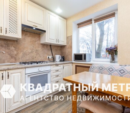 Продается 3-комнатная квартира на пер. Уральском, д.13