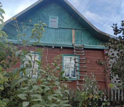 Полдома по ул. 7-я Луческая.