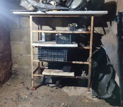 6х4 по перуметру с подвалом, хорошее состояние, скхой