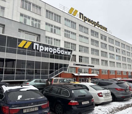 Сдаются помещения на первом этаже по ул.Тимирязева 65 площадью 61 м2 и 43 м2