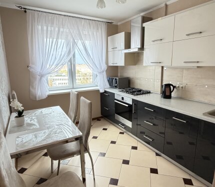 Уютная трехкомнатная квартира на сутки