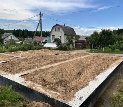 Продается участок с фундаментом в живописном в СТ Гарани (17км от МКАД), Раковское направление.