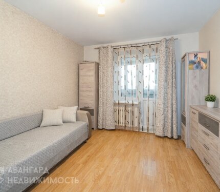 Доля в 3-комнатной квартире 2013 года постройки.