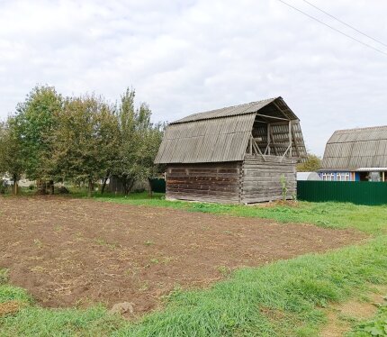 Продается участок в СТ Родничок - 89, Жодинский с/с, ул. Полевая, 14. На участке на ленточном фундаменте установлен сруб.