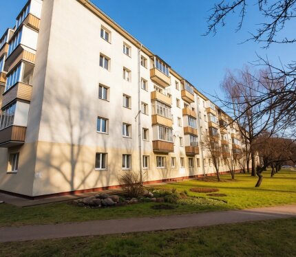 Уютная однушка в 5 минутах от метро Грушевка!