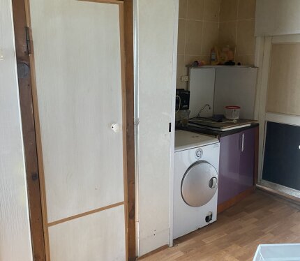 Дом в д.Королев Стан.5 минут от Минска в московском направлении. Асфальт до дома. Идеальное расположение . Все коммуникации.