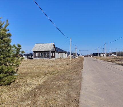 Участок у трех озёр.................................. 