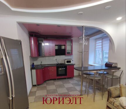 2-комнатная квартира по бульвару Непокоренных, 21