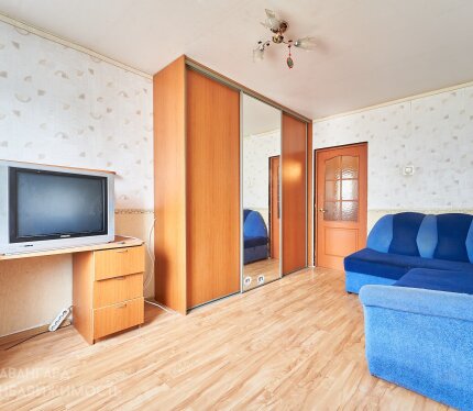 55/100 доли в 4-комнатной квартире по ул. Бачило!