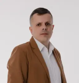 Фото специалиста