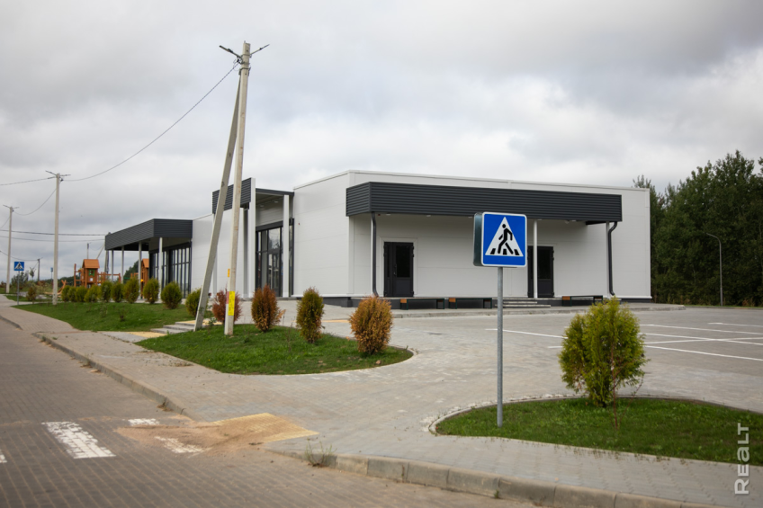 Торговый центр в Lipki Village